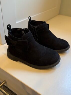 GAP Black faux Suede Ankle Boots with Bow